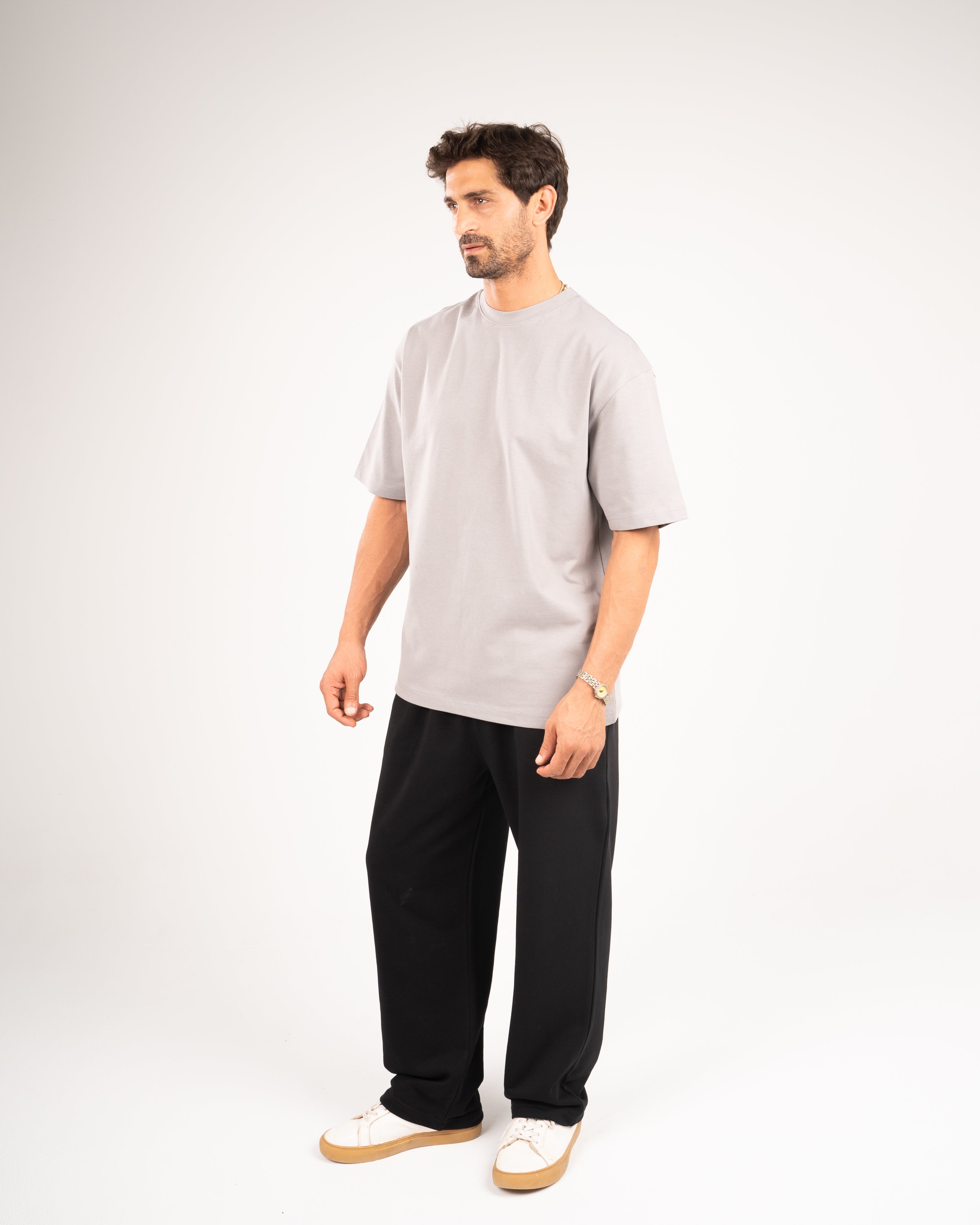 Oversized gray T-shirt