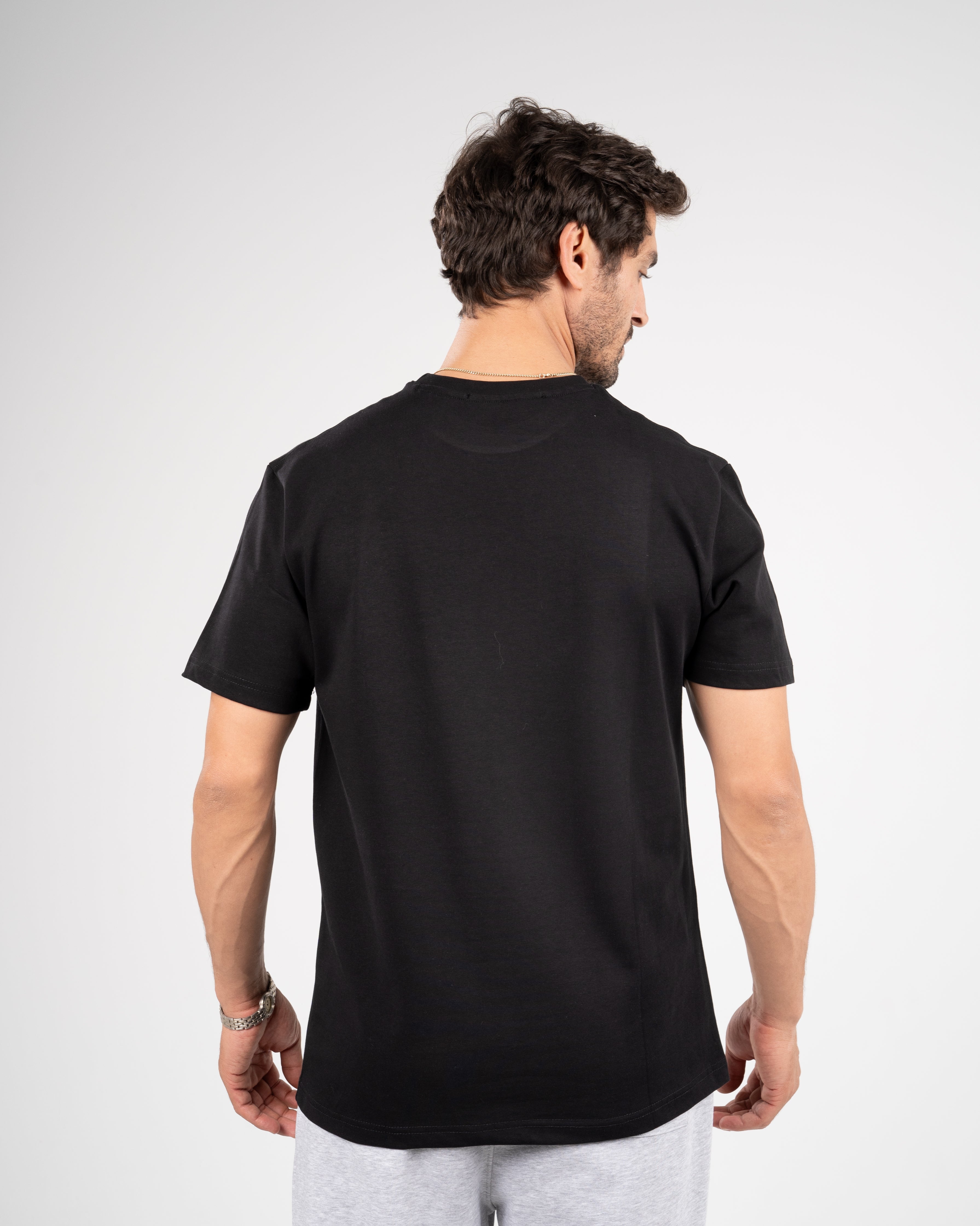 Classic Fit Black T-shirt