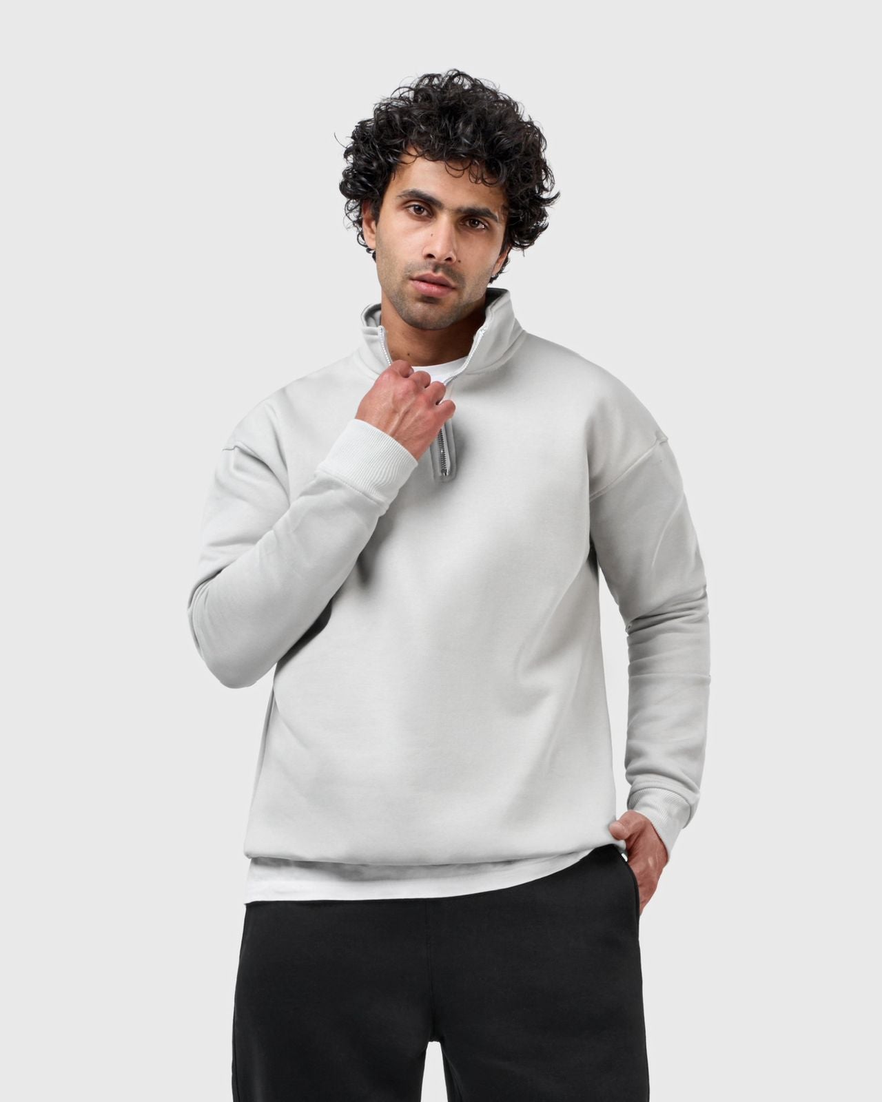 Basic Quarter Zipped